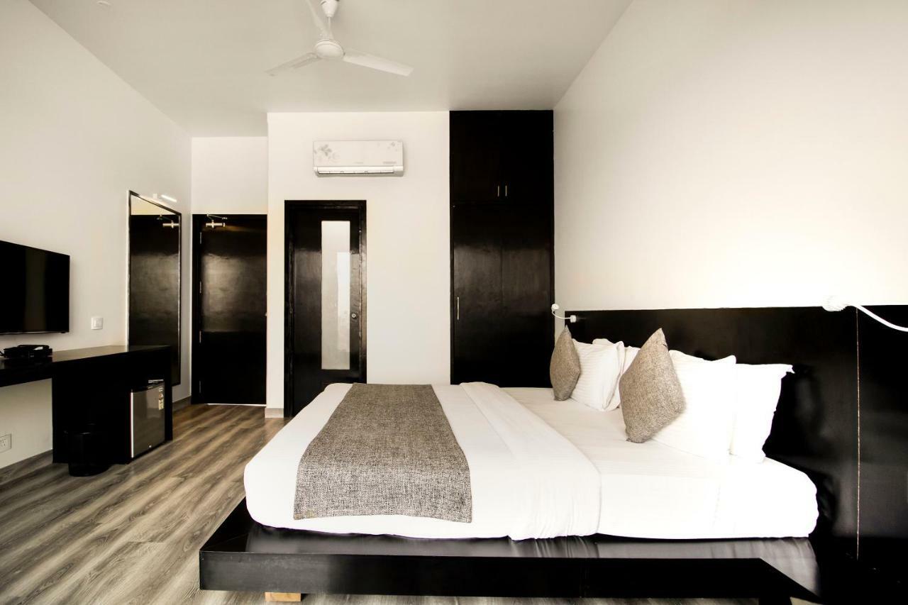 The Saneer Jaipur Hotel Kültér fotó